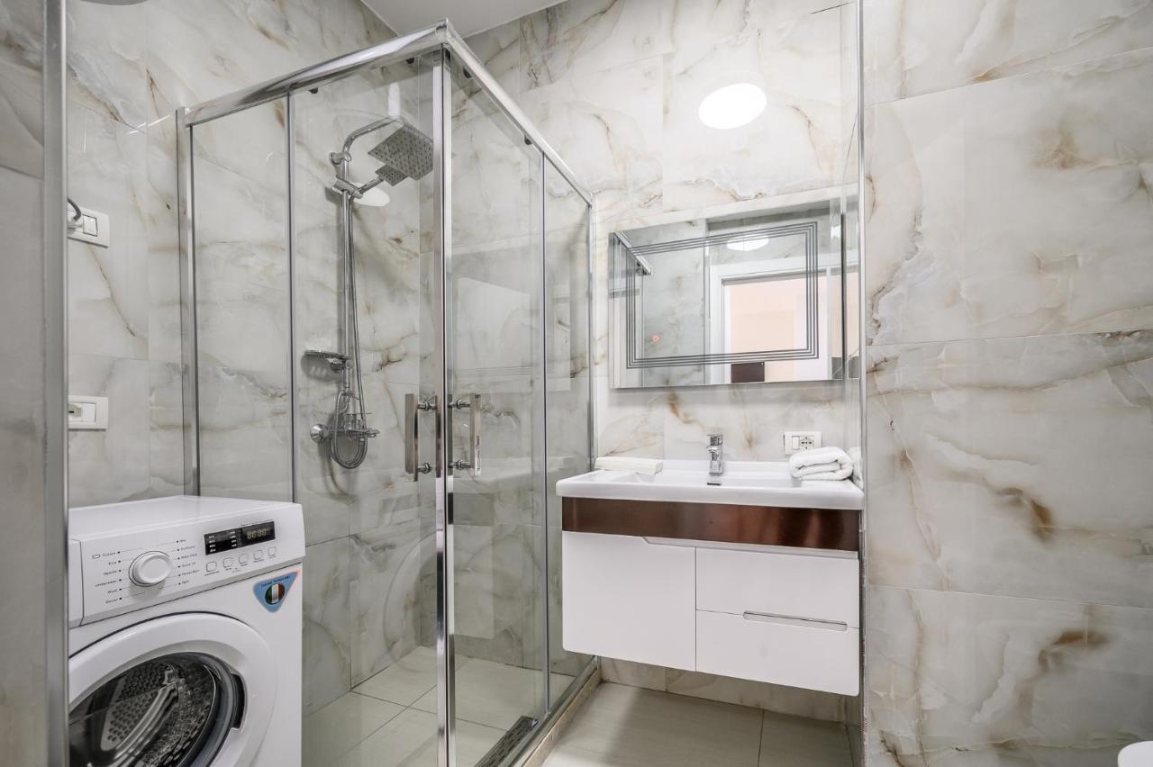 Miku Apartment-Modernly Designed Downtown Tirana Exterior photo