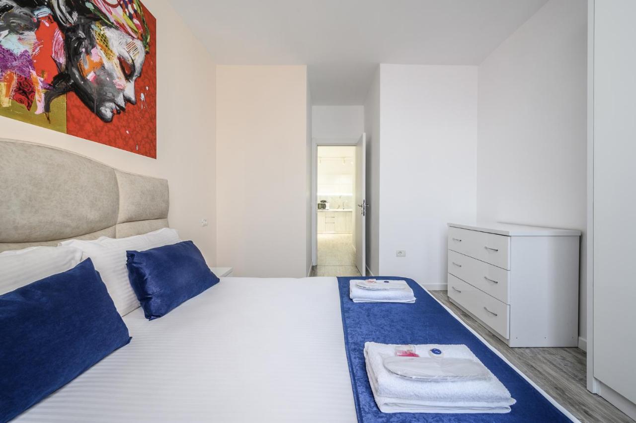 Miku Apartment-Modernly Designed Downtown Tirana Exterior photo
